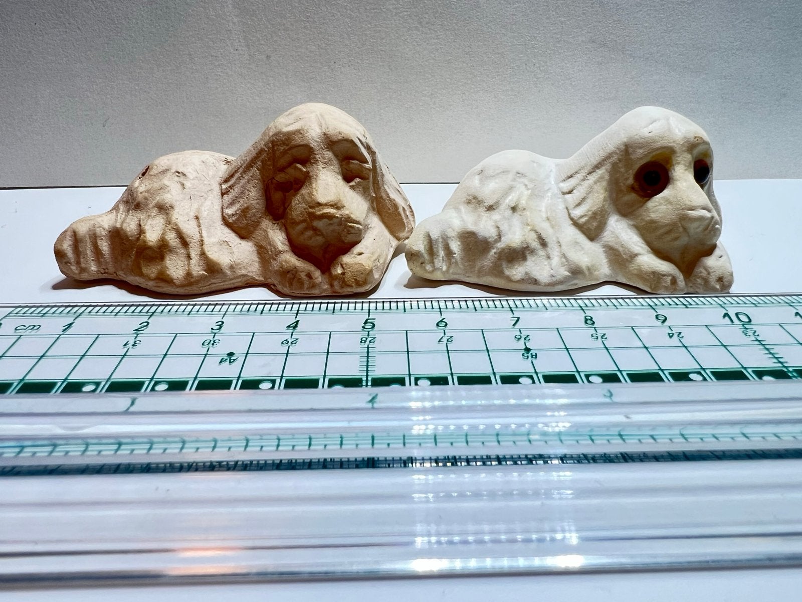 Twee Vintage Hondenbeeldjes - Cocker Spaniel Stijl, Ophalen of Verzenden, Gebruikt, Hond of Kat, Beeldje of Figuurtje