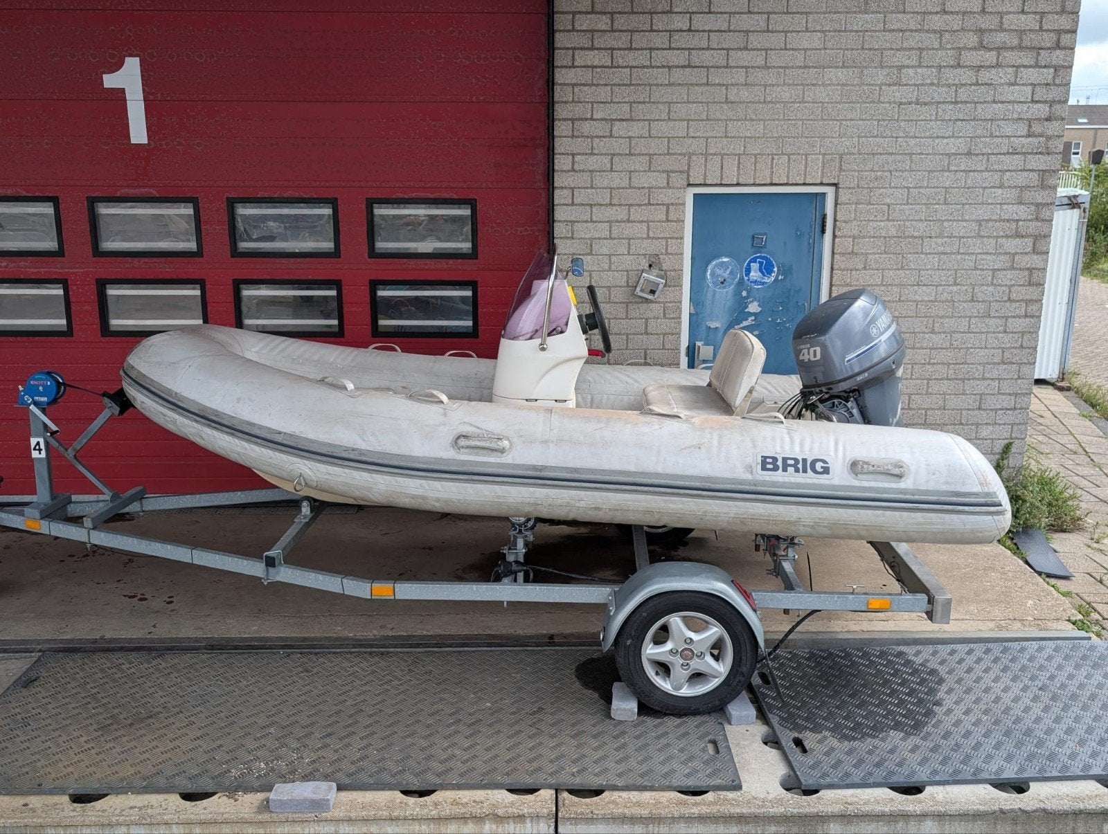Brig F 400 + 40 pk Yamaha + trailer set, Watersport en Boten, Gebruikt, 4 m, Brig, 2 m