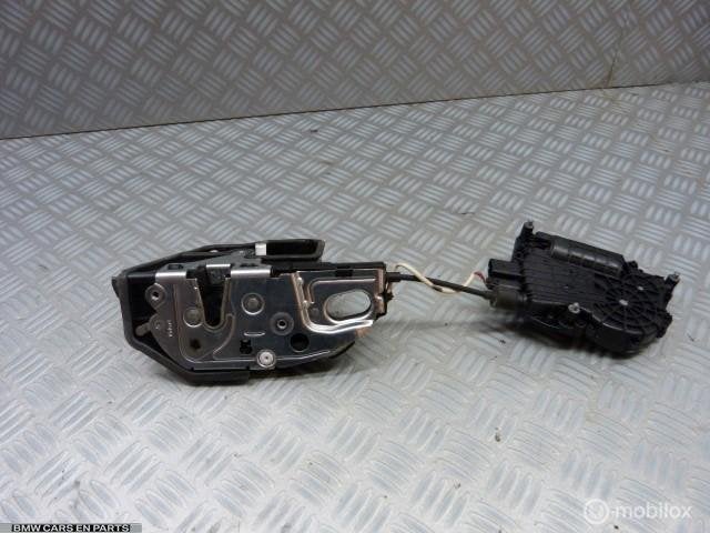 Deurslot mechaniek BMW 5-serie F10 f11 soft close achter, Auto-onderdelen, Gebruikt, Ophalen of Verzenden, BMW, BMW