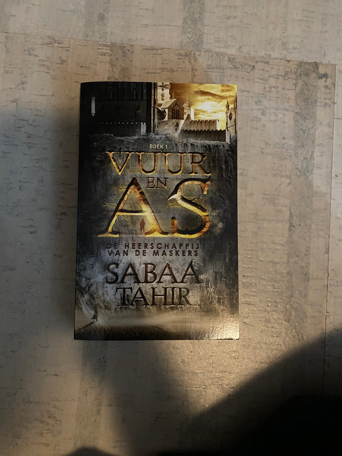 Sabaa Tahir - De heerschappij van de maskers, Boeken, Gelezen, Ophalen of Verzenden, Fictie, Sabaa Tahir