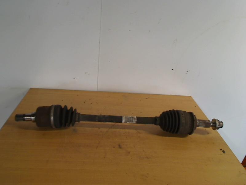Aandrijfas Links Voor Suzuki Swift (ZA/ZC/ZD1/2/3/9) 2008, Gebruikt, Suzuki Deutschland GmbH, Kontakt@suzuki.de, Suzuki-Allee 7, Bensheim 64625, , Duitsland