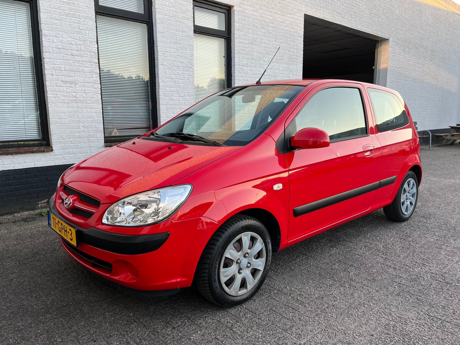 Hyundai Getz 1.1 3DRS 2008 Rood, Auto's, Hyundai, Voorwielaandrijving, 31 €/maand, 4 cilinders, Origineel Nederlands