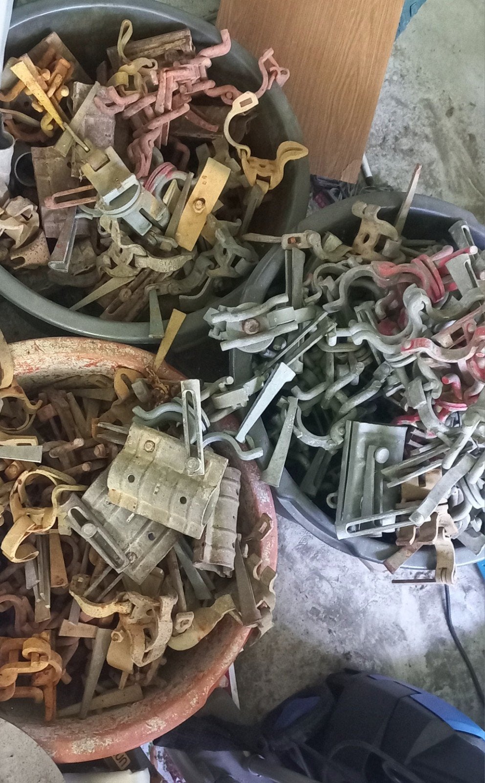 Diverse bevestigingsmaterialen en klemmen, Ophalen, Gebruikt, Minder dan 50 mm, Overige typen