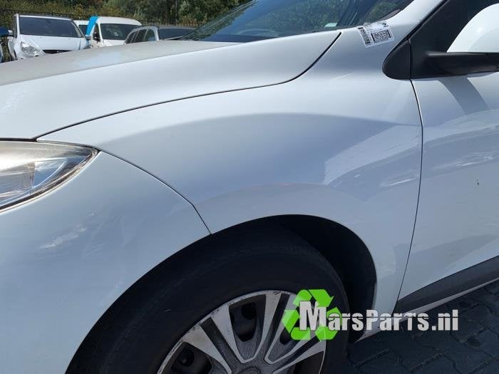 Scherm links-voor van een Renault Megane (OV369), Gebruikt, -, Renault, -