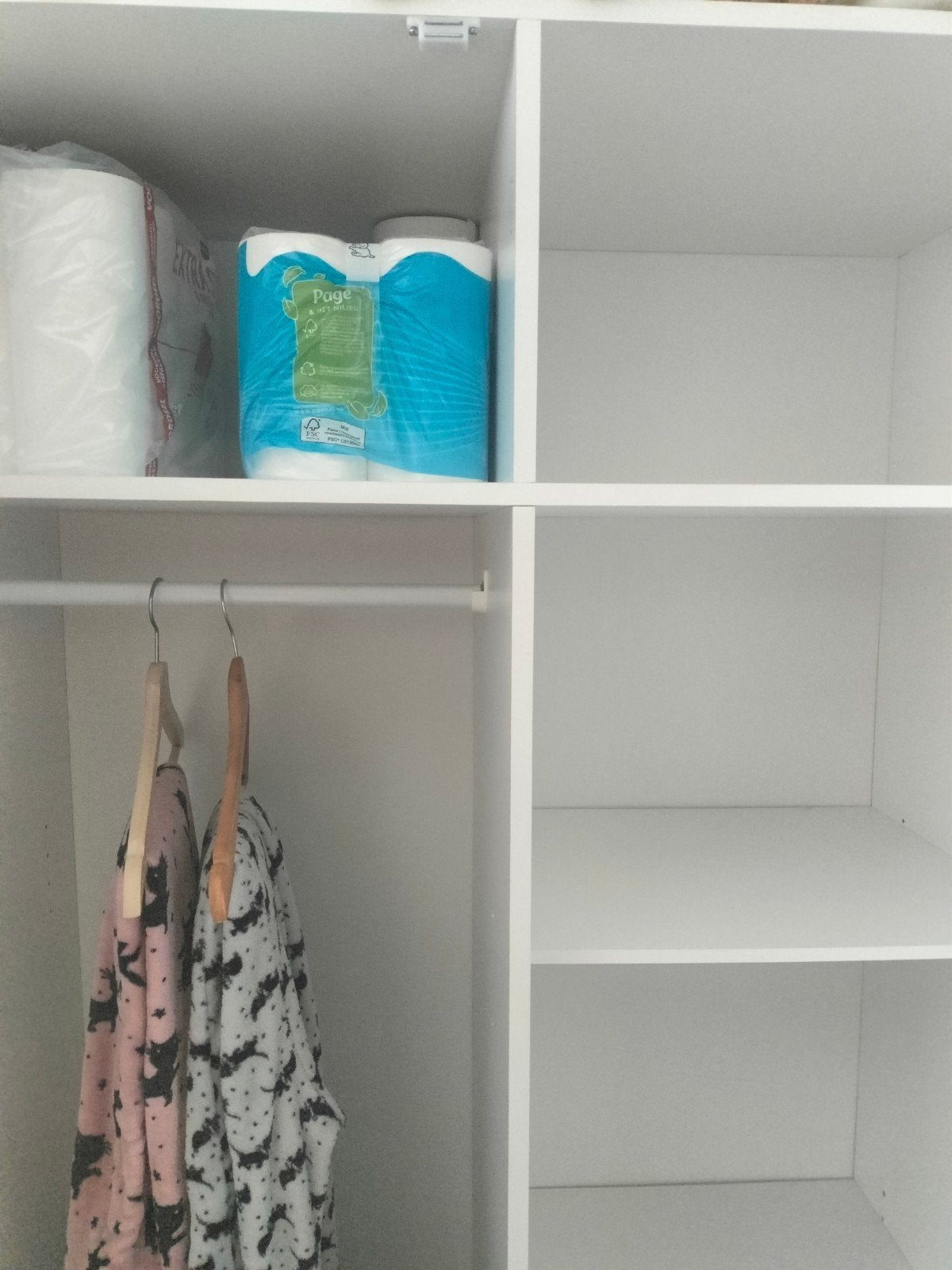 Witte kledingkast met lades en hangruimte, Ophalen, Gebruikt, 100 tot 150 cm, 200 cm of meer