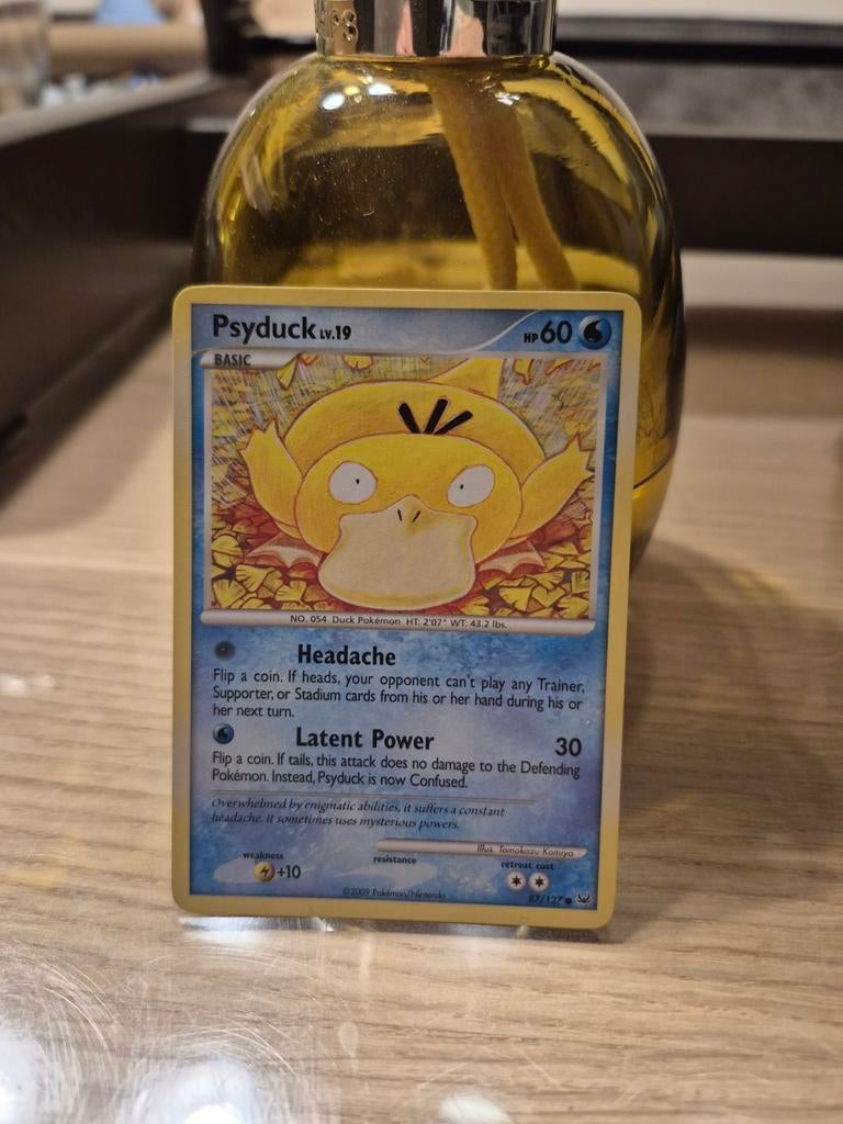 Psyduck 87/127 Platinum, Hobby en Vrije tijd, Verzamelkaartspellen | Pokémon, Ophalen of Verzenden, Zo goed als nieuw