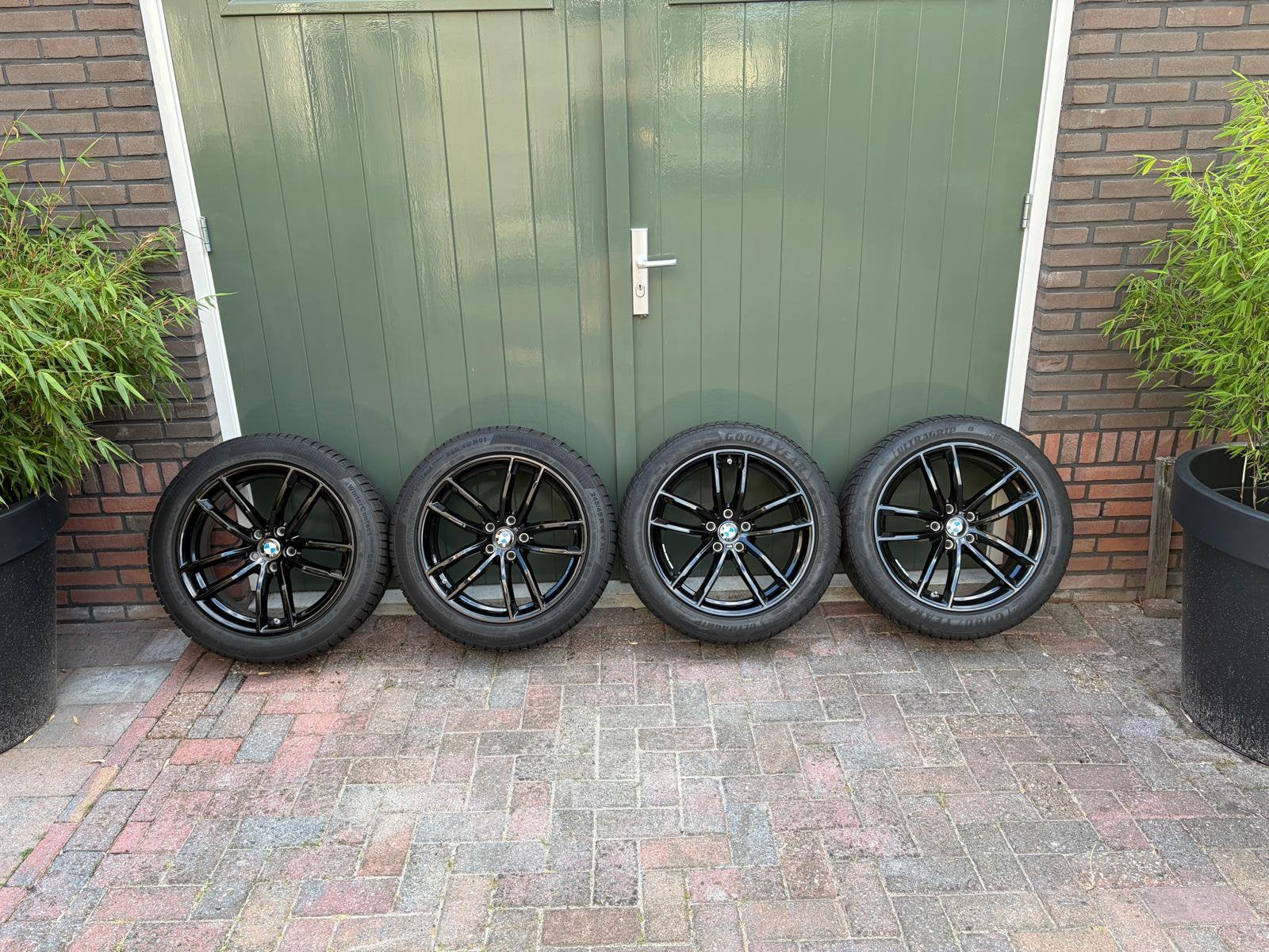 Originele 18 inch BMW 662M winterbanden met velgen 5-serie, Ophalen, 18 inch, 245 mm, Banden en Velgen