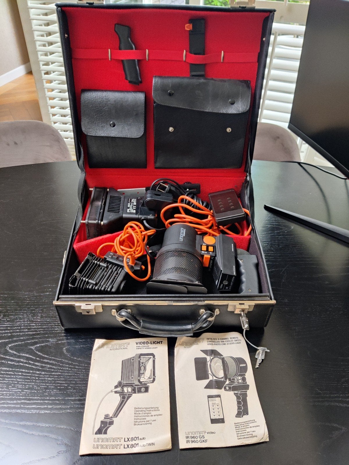 Unomat Vintage Video- en Studiolicht Set in Koffer, Gebruikt, Overige typen, Overige soorten, Ingebouwde lamp