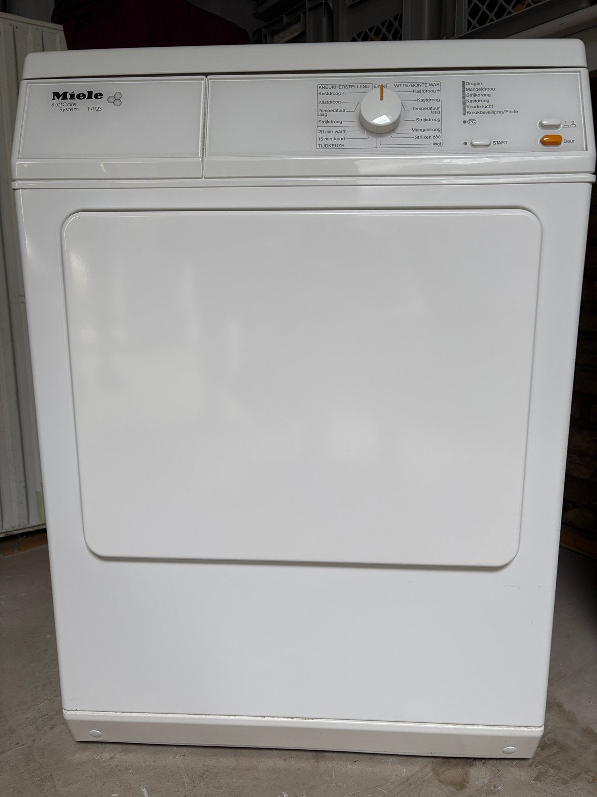 Miele SoftCare System T4123, Ophalen, 6 tot 8 kg, Gebruikt, 85 tot 90 cm