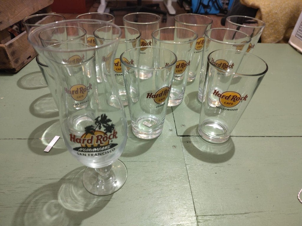 Set glazen hardrock cafe, Ophalen, Zo goed als nieuw, Bierglas
