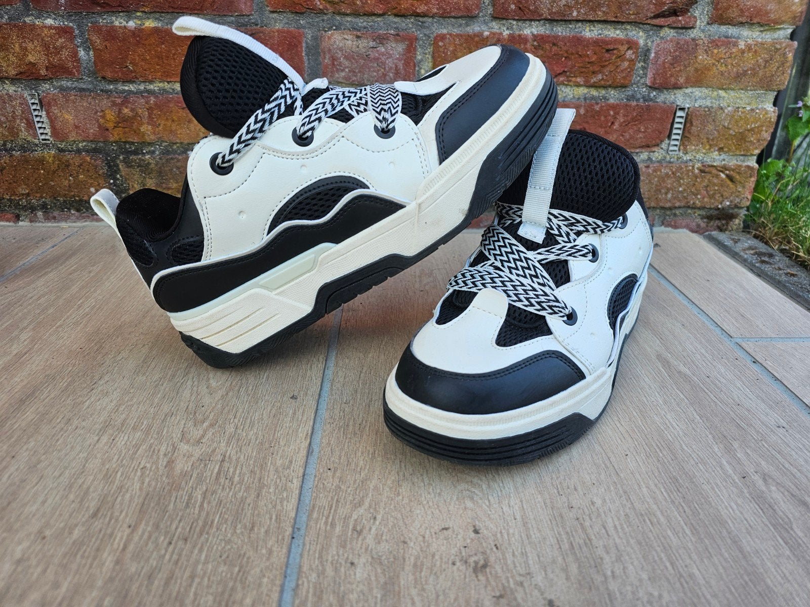 Oxmox sneakers zwart/wit maat 40, Oxmox, Verzenden, Wit, Sneakers of Gympen