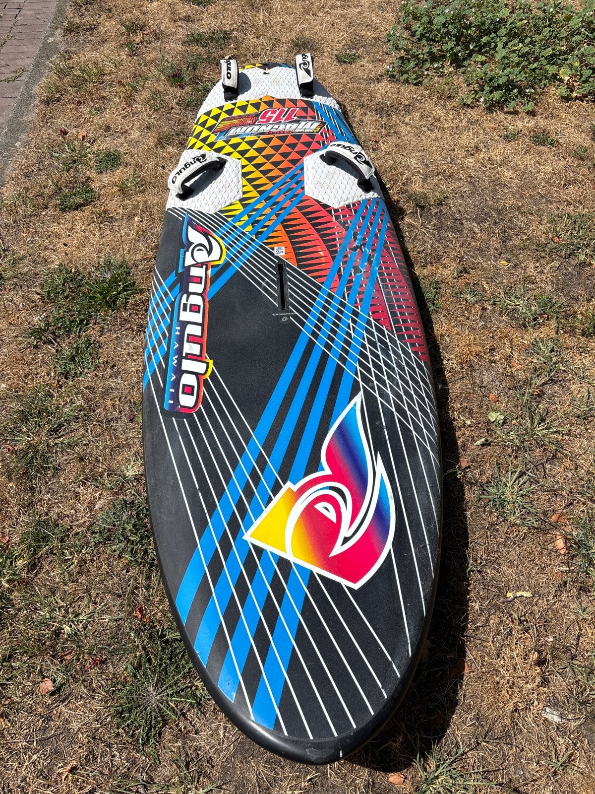 Angulo Magnum 115 windsurfboard, Met voetbanden, Gebruikt, Minder dan 250 cm, Plank