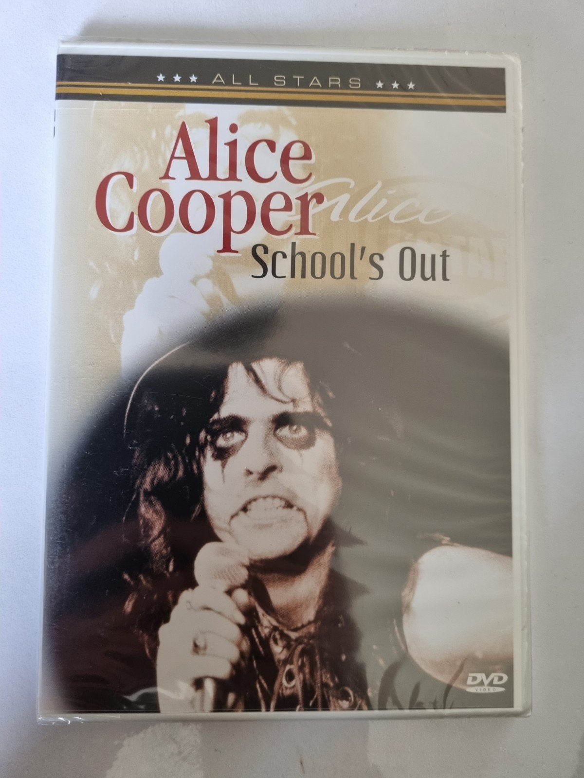 Alice Cooper - School's out, in concert. Muziekdvd. NIEUW, Alle leeftijden, Ophalen of Verzenden, Nieuw in verpakking
