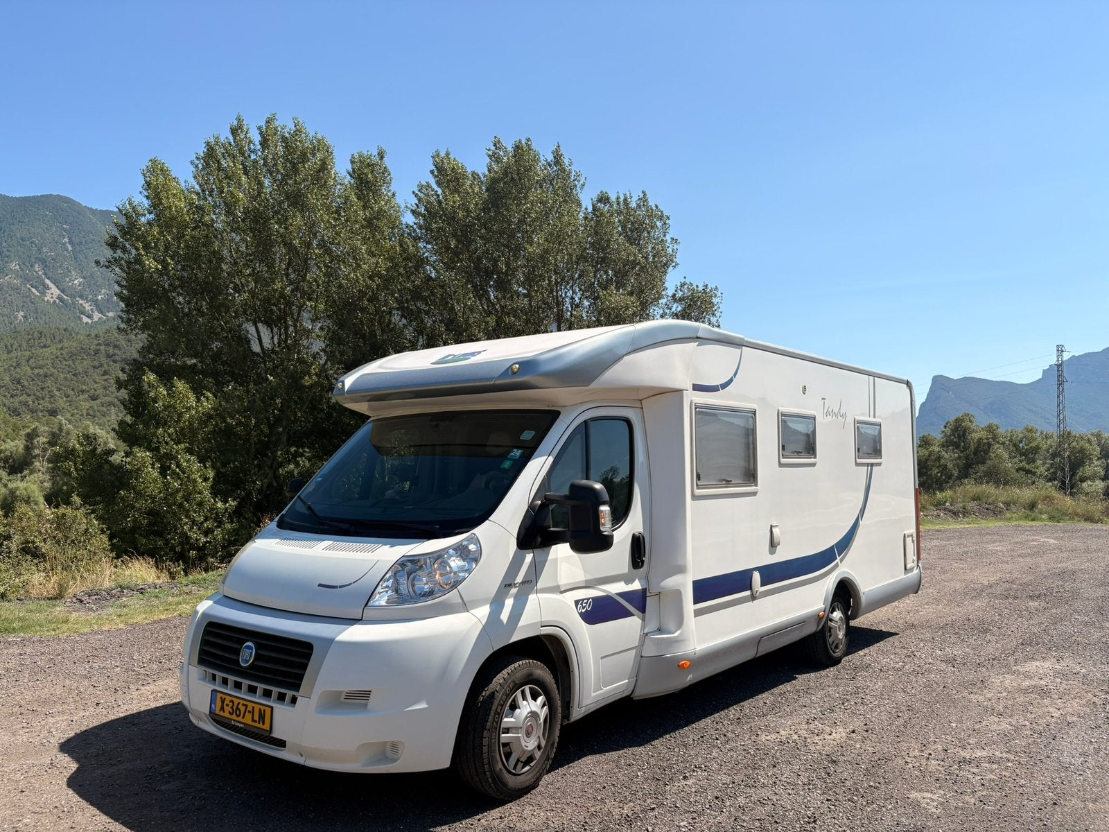 Camper McLouis Tandy 650, Ringverwarming, 7 tot 8 meter, Particulier, Reservewiel