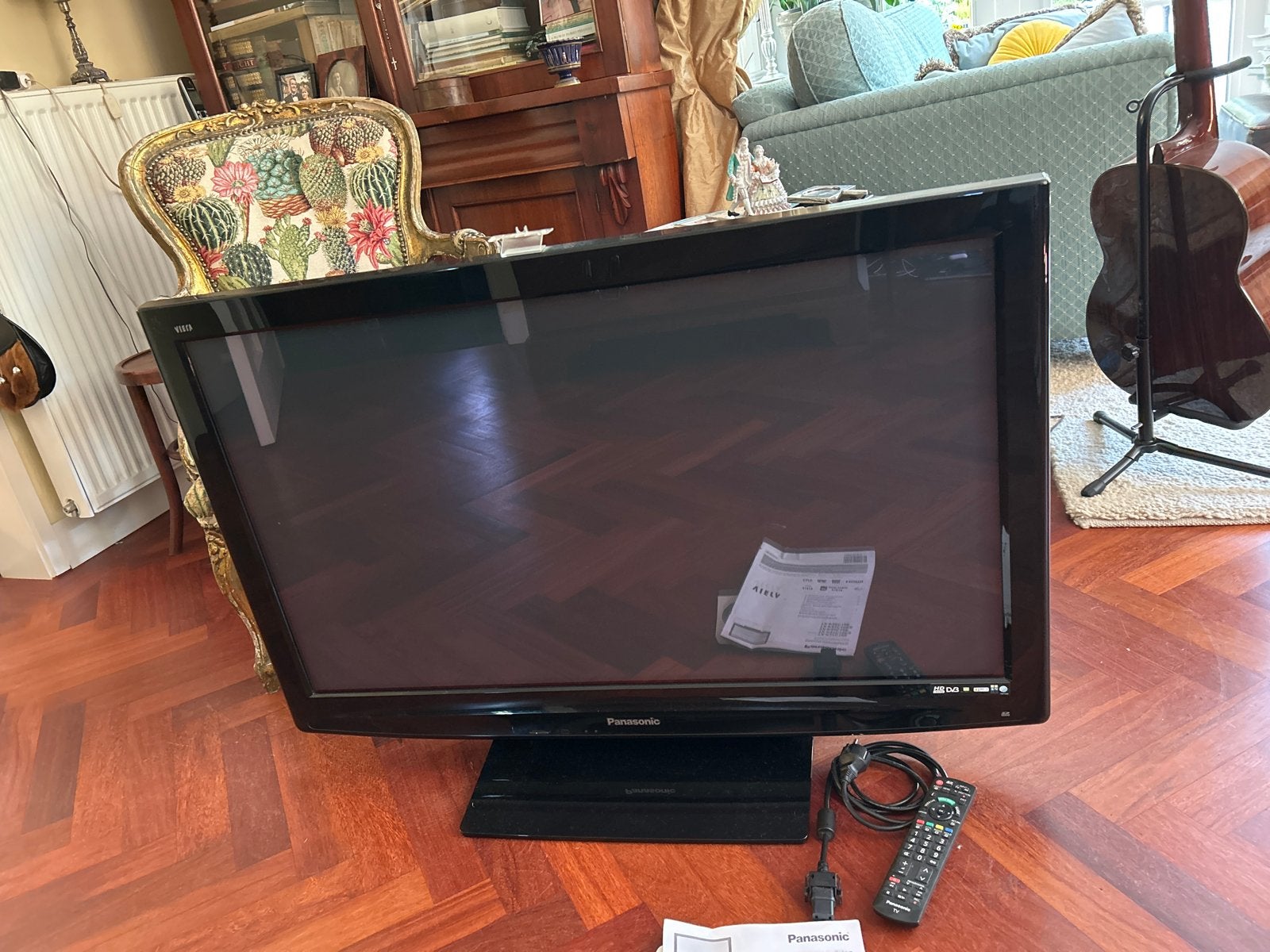Panasonic Viera Plasma TV - TX-P37C10E met afstandsbediening, Gebruikt, Panasonic, 50 Hz, HD Ready (720p)