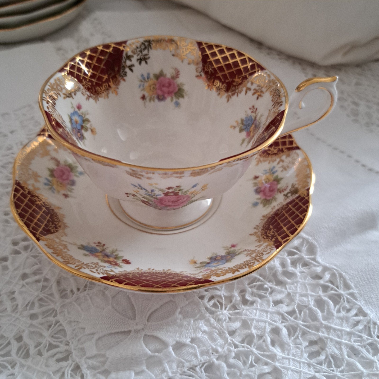Royal Albert Empress Series Catherine  kop en schotel, Ophalen of Verzenden