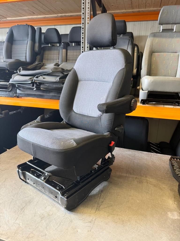 RENAULT TRAFIC - OPEL VIVARO COMFORT BIJRIJDERSSTOEL - STOEL, Auto-onderdelen, Ophalen of Verzenden, Renault