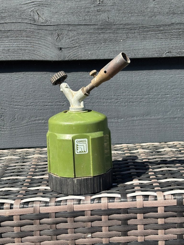 gasbrander Gimeg, Ophalen