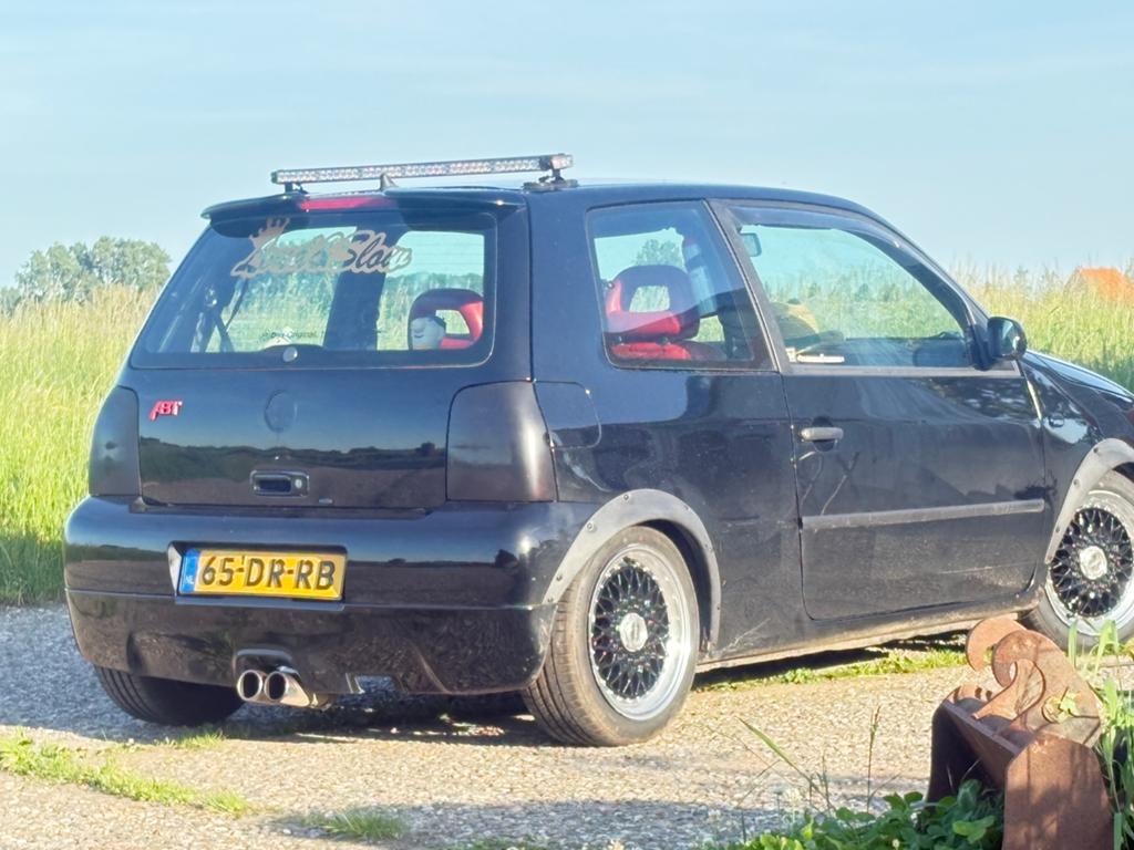 Volkswagen Lupo 1.4 55KW AUT 1999 Zwart, 450 kg, 924 kg, 31 €/maand, 4 cilinders