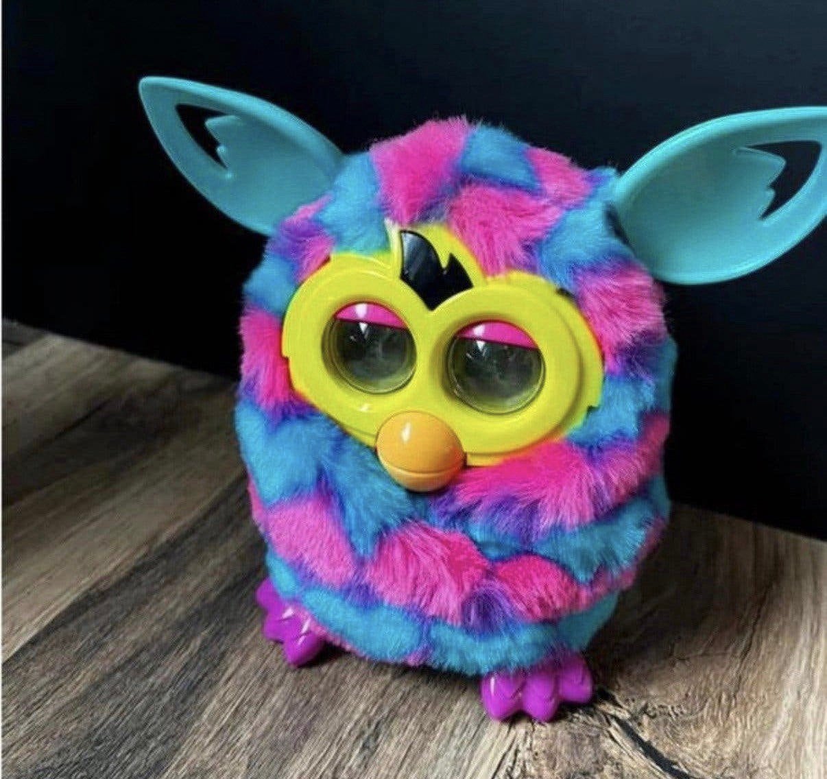 Prachtige Furby, Verzamelen, Ophalen of Verzenden, Zo goed als nieuw