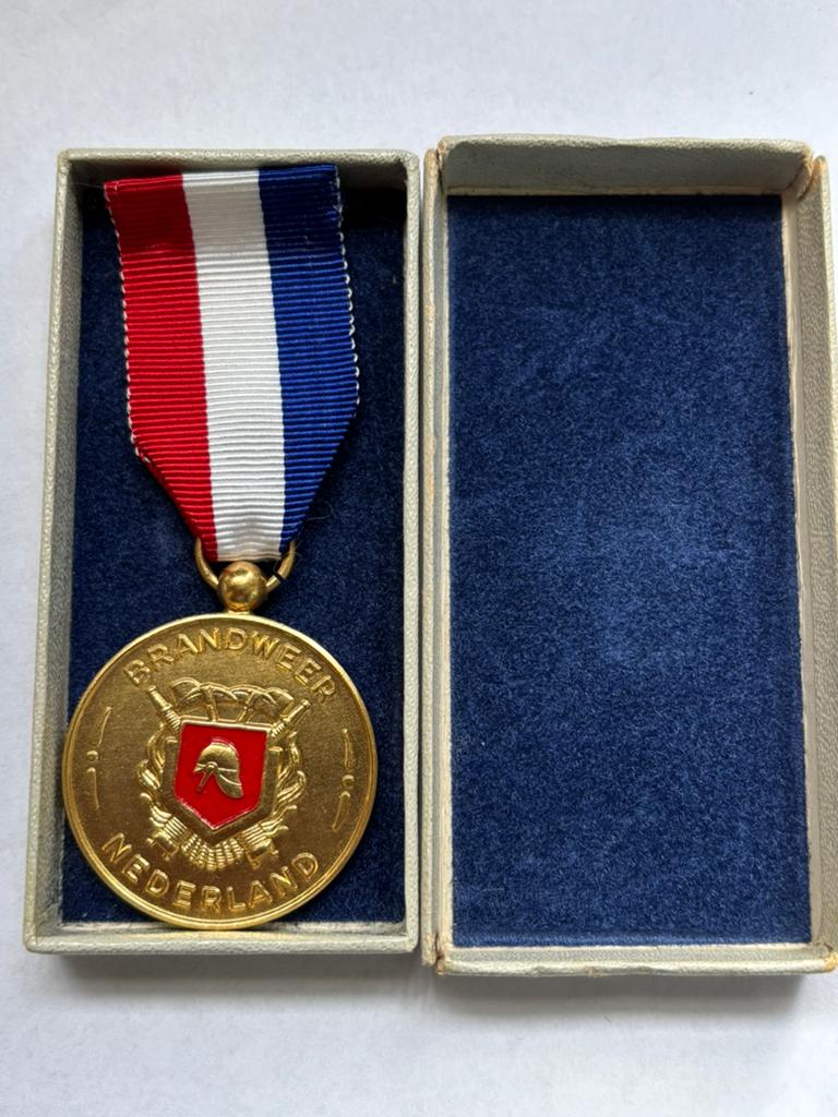 Brandweer medaille, Verzamelen, Militaria | Algemeen, Ophalen of Verzenden, Landmacht, Nederland, Lintje, Medaille of Wings