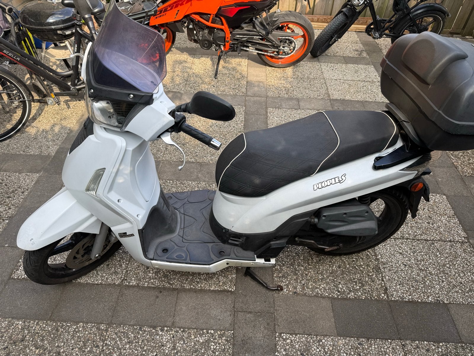 Kymco People S scooter - Wit, inclusief topkoffer, Fietsen en Brommers, Scooters | Kymco, Ophalen, Gebruikt, Maximaal 45 km/u