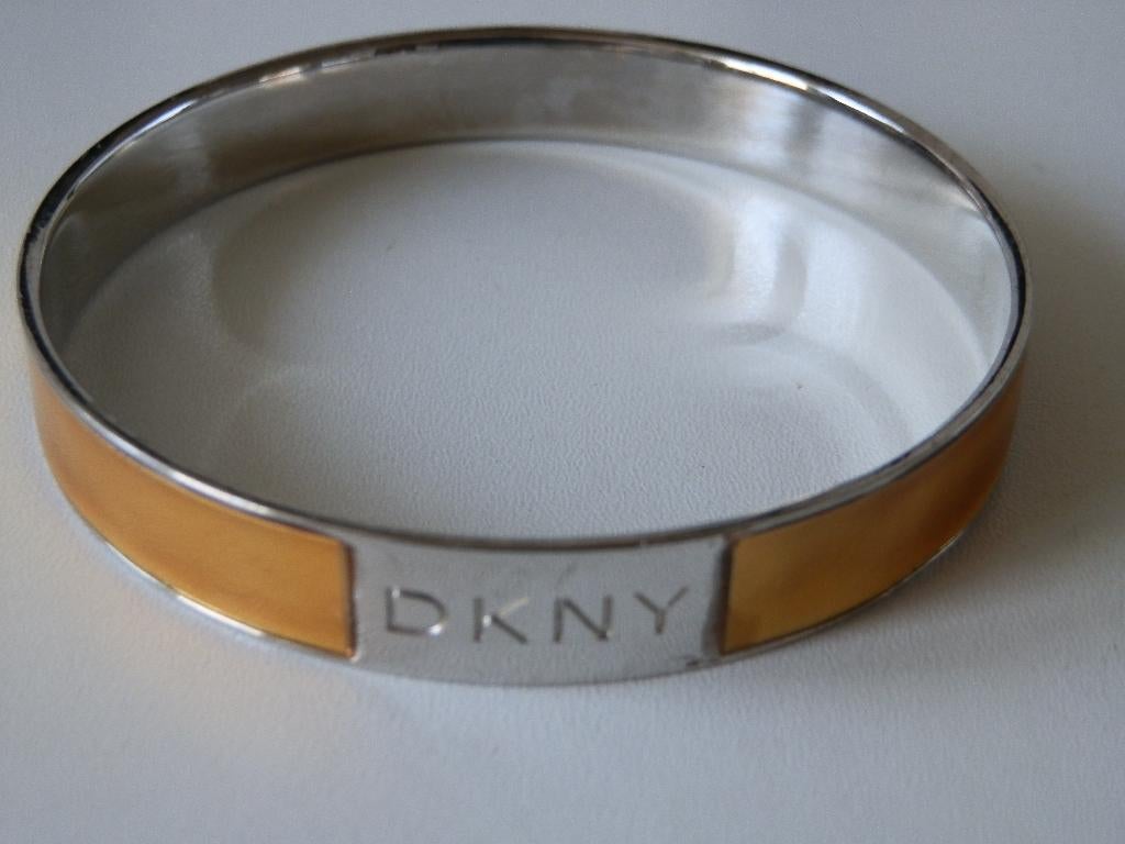 DKNY armband. Donna Karan armband., Ophalen of Verzenden, Zo goed als nieuw, Overige kleuren, Overige materialen