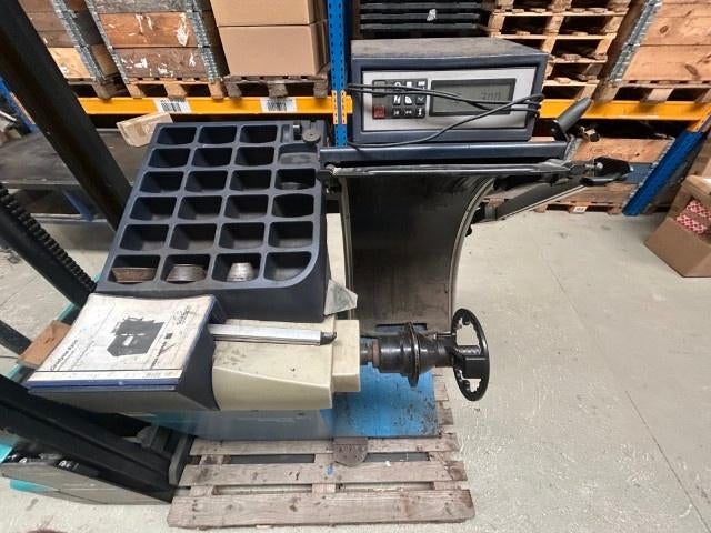 balanceer machine hofmann geodyna 6330 met storing, Ophalen, Hoffmann, Gebruikt, Info@hofmannmaschinen.com