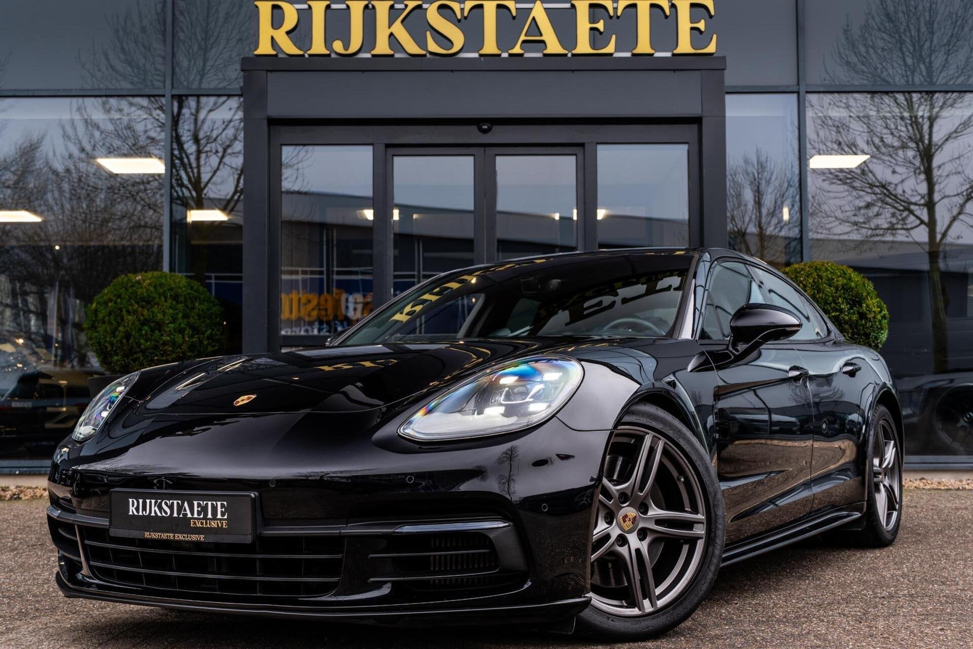 Porsche Panamera 2.9 4 E-Hybrid|BOSE|CHRONO|MEMORY|360°|20', Automaat, Gebruikt, Met garantie (alle), Bedrijf