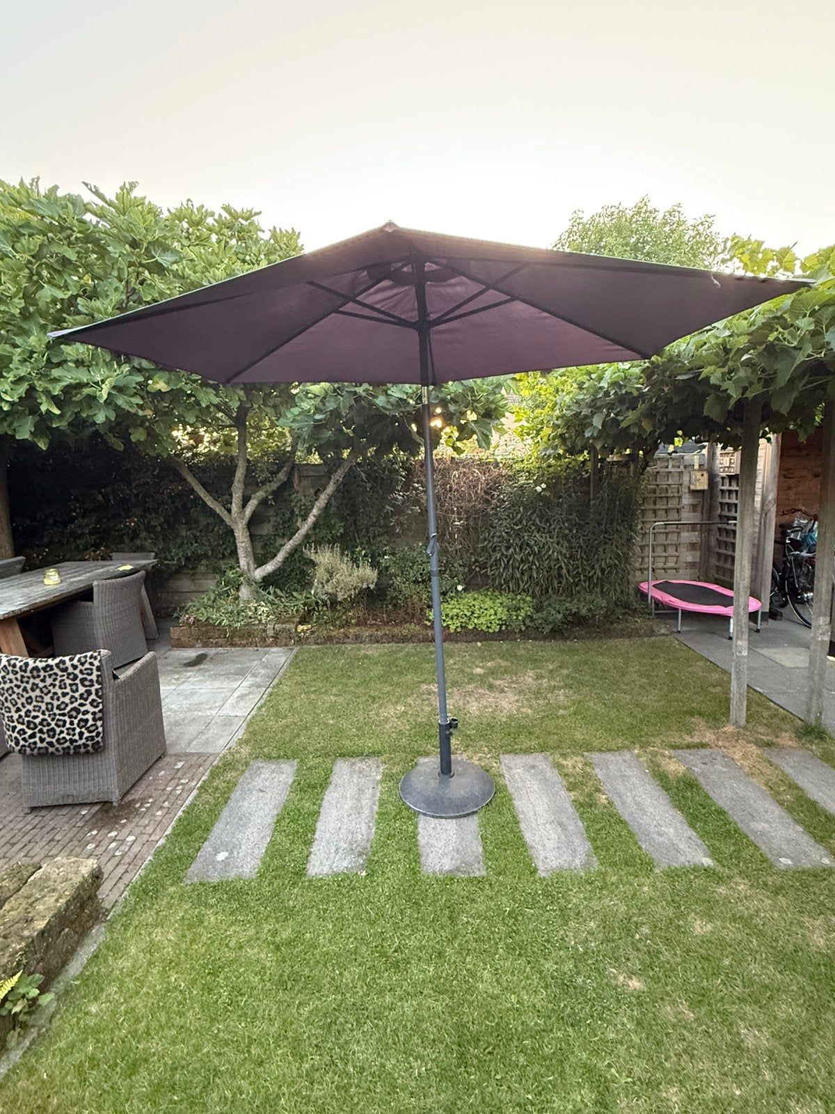 Parasol 3 meter met voet, Ophalen, Gebruikt, Kantelbaar, 2 tot 3 meter