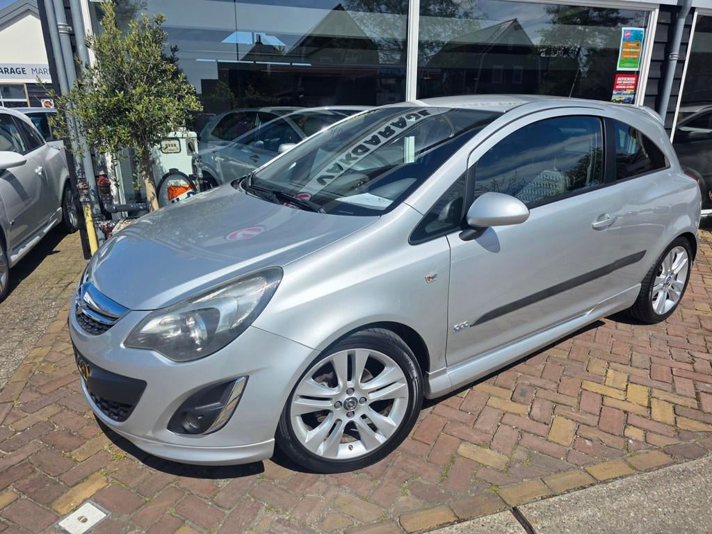 Opel Corsa 1.2-16V Opc line,hele leuke uitvoering, Euro 5, 750 kg, 1229 cc, Origineel Nederlands