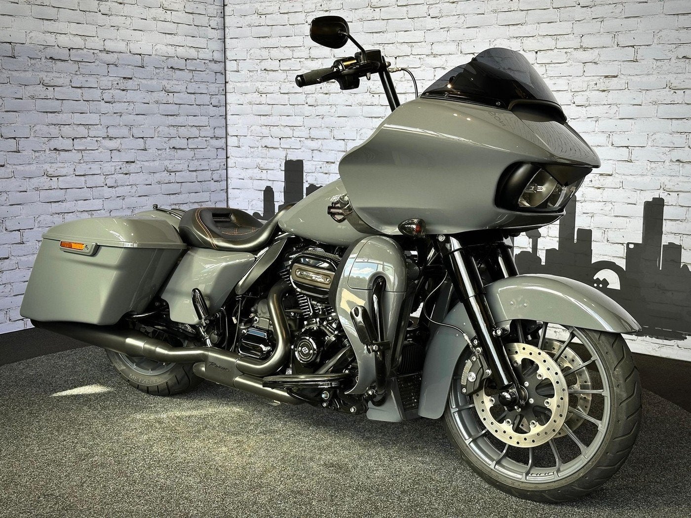 Harley-Davidson FLTRXS ROAD GLIDE SPECIAL (bj 2019), Motoren, Laan van Vredenoord 33
2289 DA  RIJSWIJK, NL, Toermotor, Sales@harleydavidsonrotterdam.nl