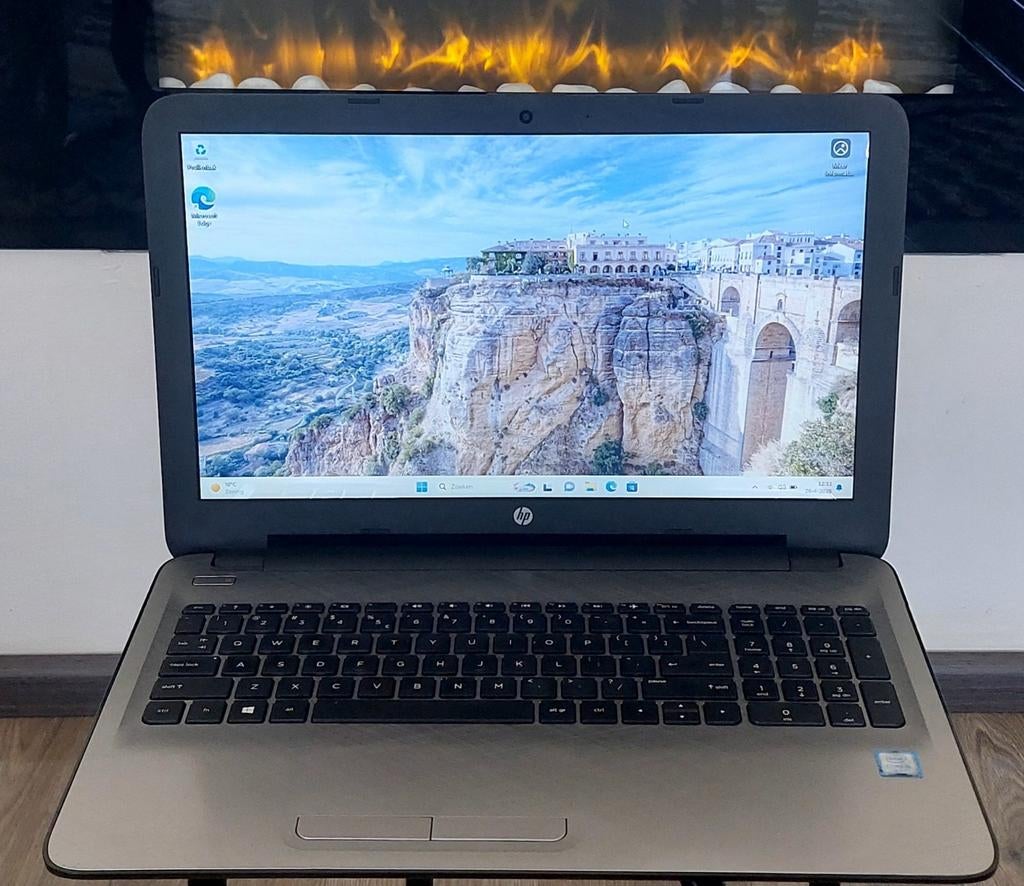 Hp pavilion i5 15 inch Opslag 256 GB SSD, Intel core i5, 2 tot 3 Ghz, 8 GB, Ophalen of Verzenden