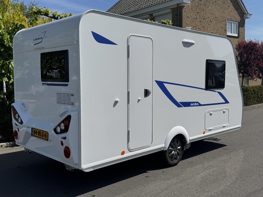 Caravelair Alba 400 Mover,voortent,Nieuwstaat, Caravans en Kamperen, Caravans, Bedrijf, Treinzit, Caravelair, Dwarsbed