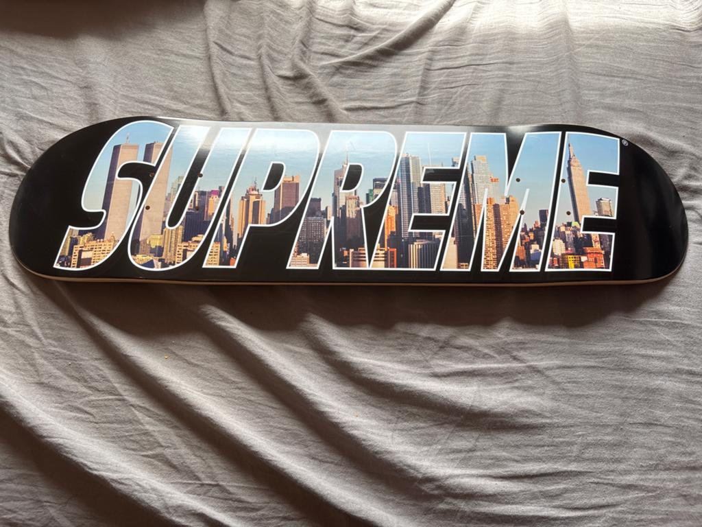 Supreme Gotham Skateboard Deck, Sport en Fitness, Skateboarden, Ophalen of Verzenden, Zo goed als nieuw, Skateboard