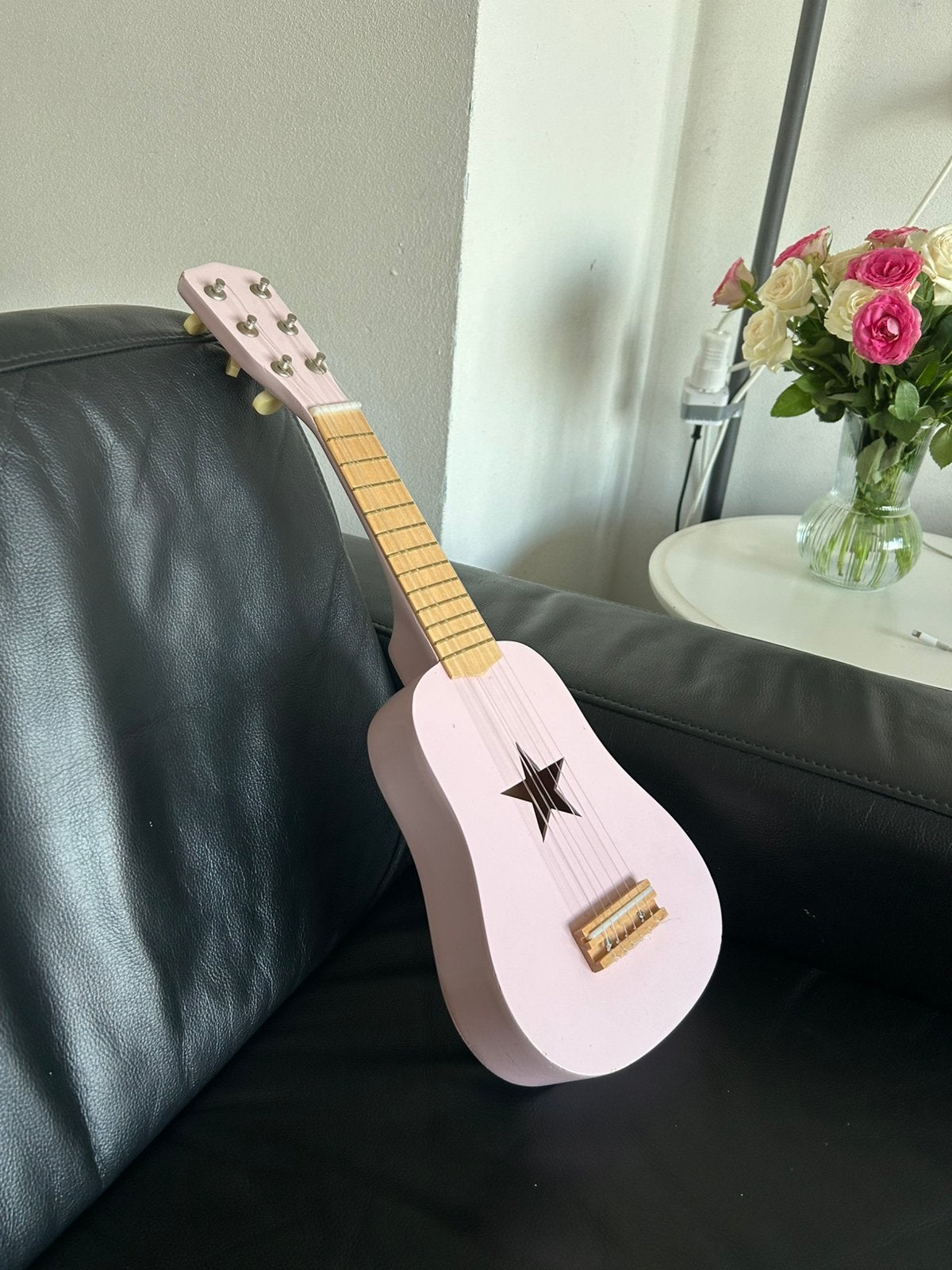 Kindergitaar roze, Muziek en Instrumenten, Ophalen of Verzenden, Zo goed als nieuw, Solid body, Overige merken