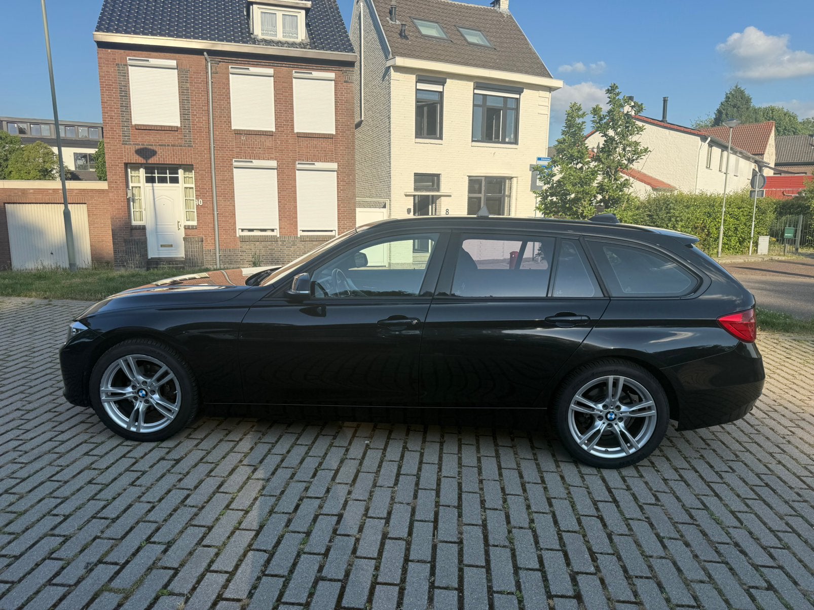BMW 3-Serie 316I Touring 2013 / Apple Carplay / Android Auto, Auto's, BMW, Multifunctioneel stuurwiel, Zwart, 4 cilinders, Zwart