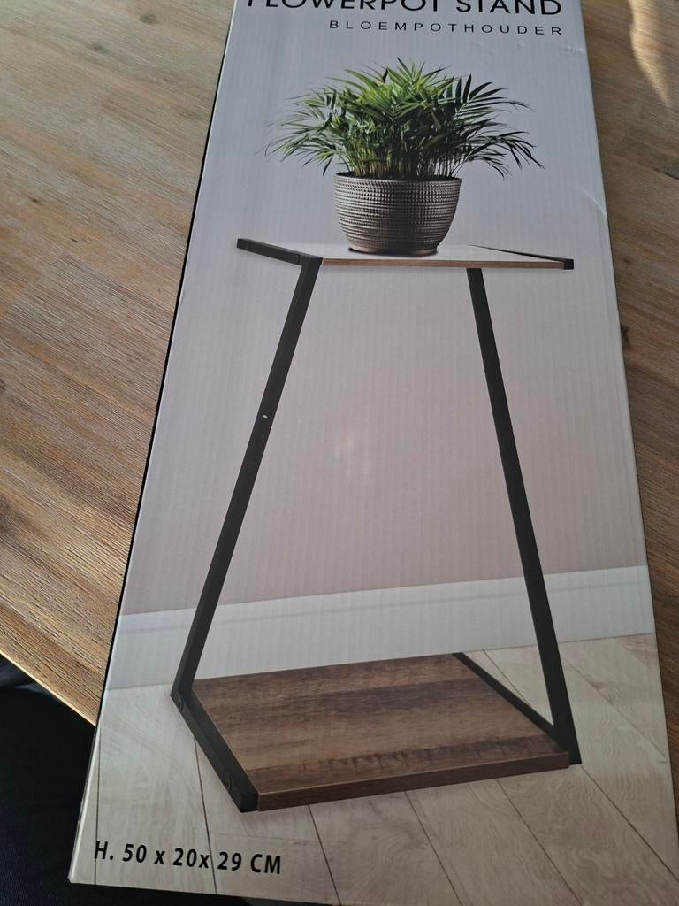Nieuw! Bloempothouder bijzettafel, 45 tot 60 cm, Minder dan 55 cm, Nieuw, Ophalen of Verzenden