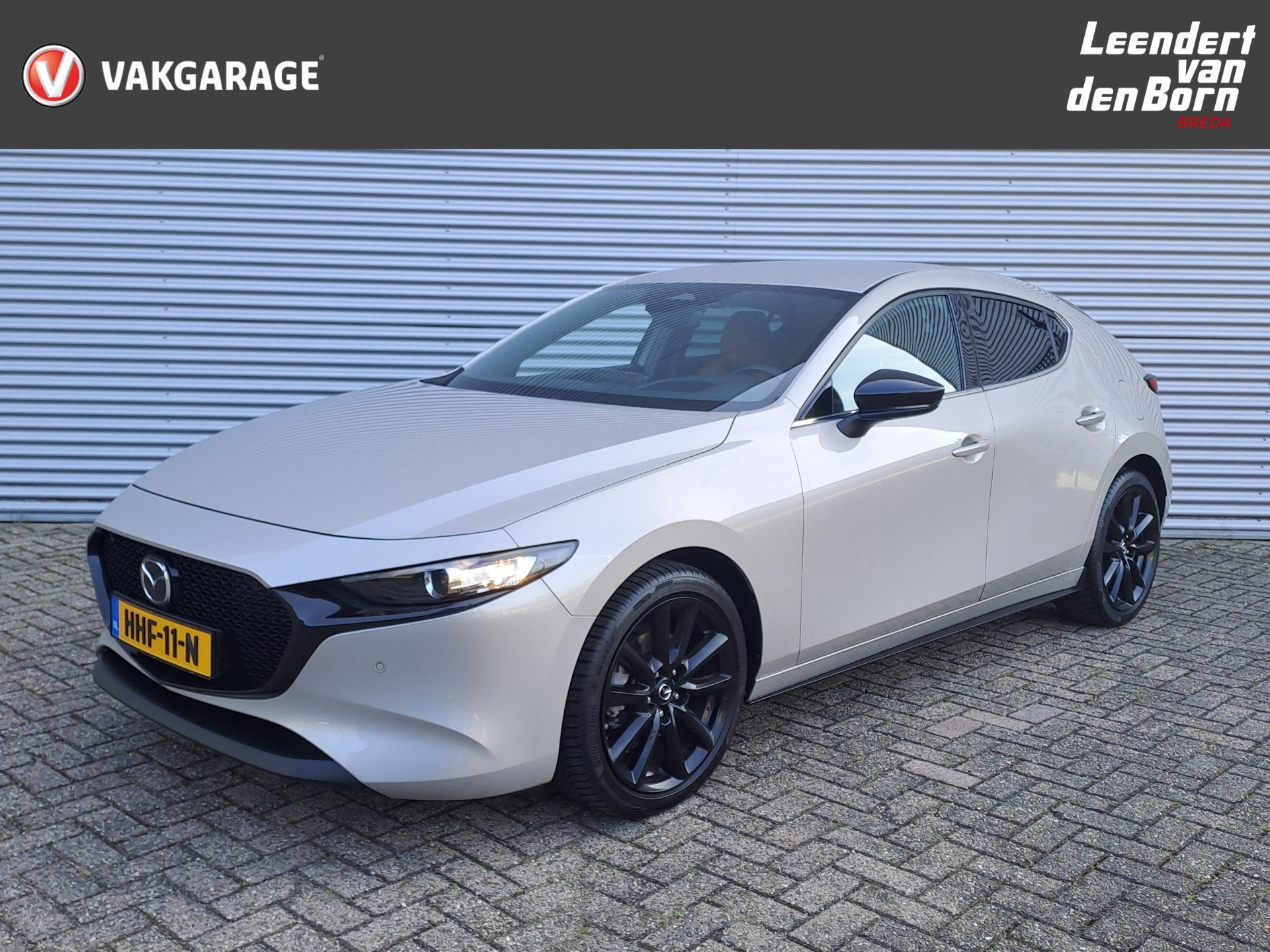 Mazda 3 2.0 e-SkyActiv-X M Hybrid 186 Nagisa | 18" LM | Navi, Auto's, Stof, Gebruikt, Euro 6, Origineel Nederlands