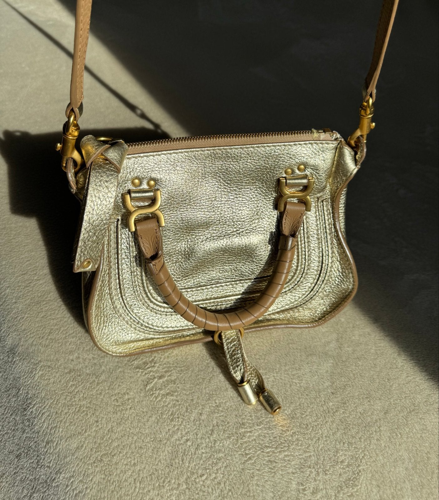 Chloé Mini Marcie Double Carry Bag Goud Generfd Leer, Sieraden, Tassen en Uiterlijk, Tassen | Damestassen, Ophalen of Verzenden
