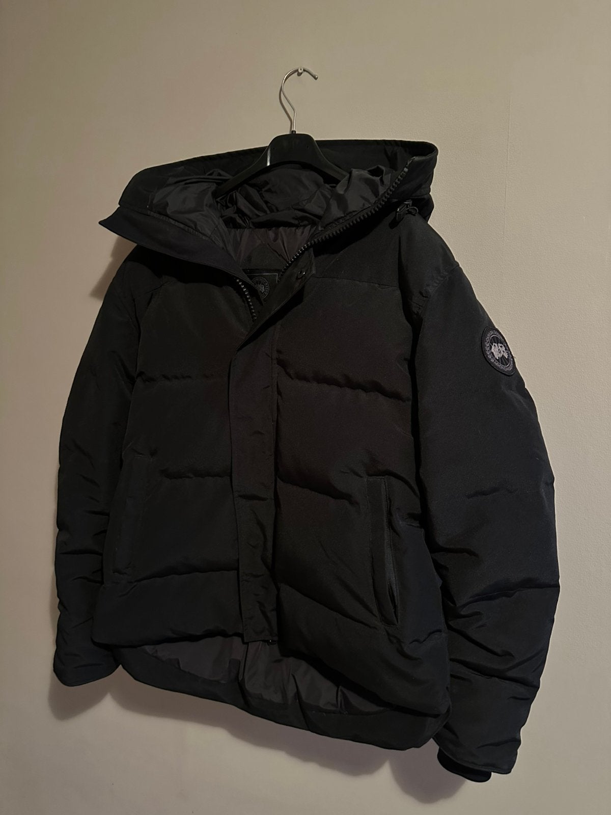 Canada Goose MacMillan Parka Black Label – Black – Maat L, Kleding | Heren, Verzenden, Zo goed als nieuw, Maat 52/54 (L), Zwart