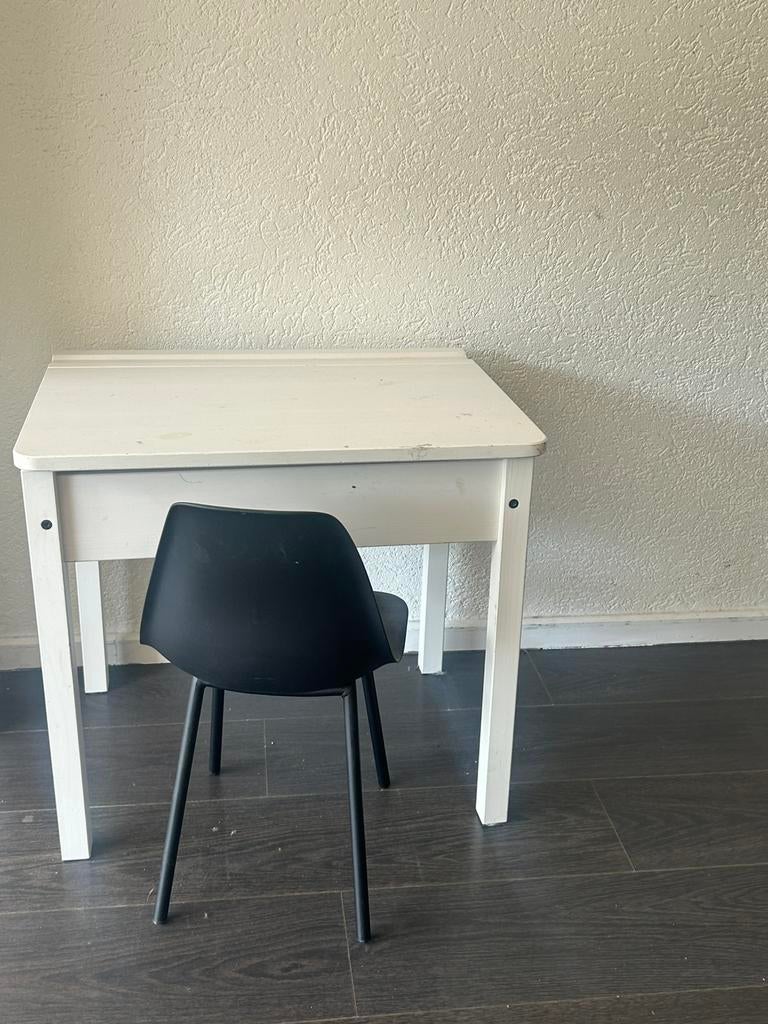 Bureau voor kinderen, Ophalen of Verzenden, Zo goed als nieuw, Tafel(s) en Stoel(en)
