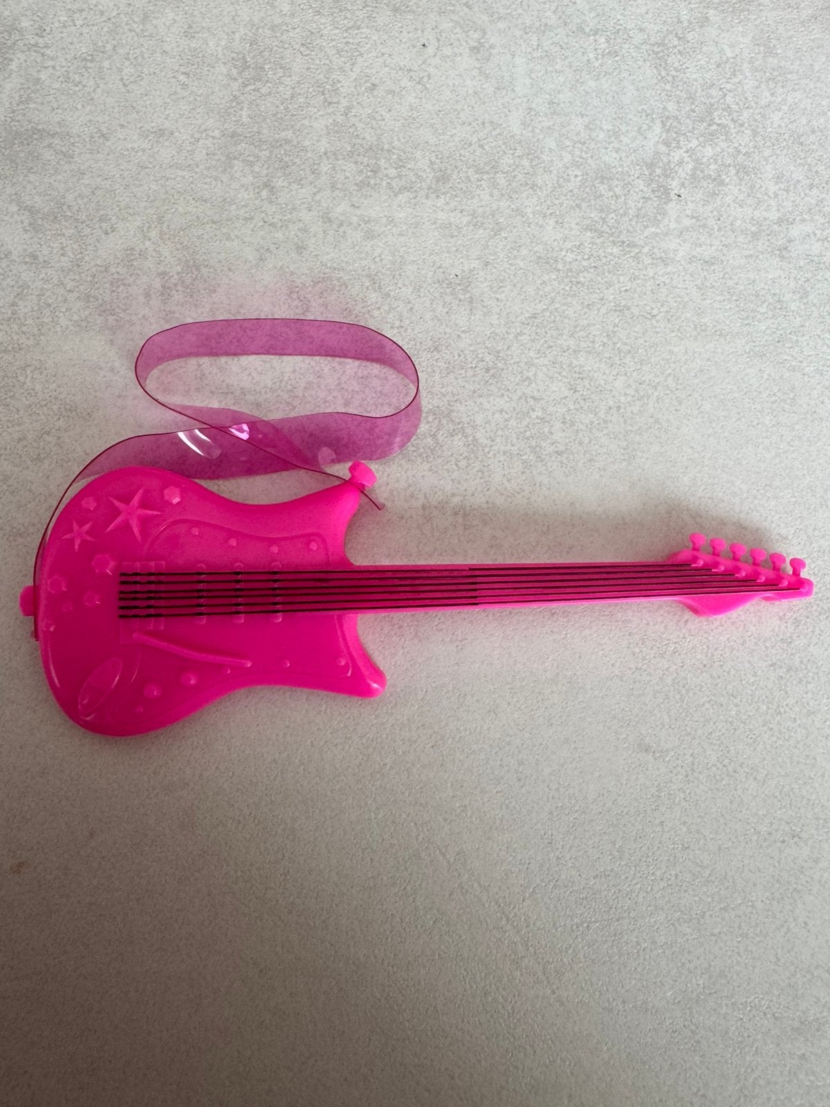 Barbie roze mini gitaar, Ophalen of Verzenden, Gebruikt, Accessoires
