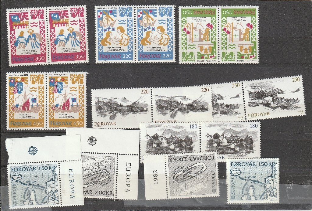 2 mapjes postzegels Faeröer postfris. Zie afbeelding., Ophalen of Verzenden, Denemarken, Postfris
