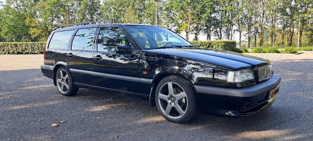 Volvo 850 2.3 T-5 R AUT 1995 Zwart originele NL auto, Zwart, 700 kg, Zwart, Stationwagon
