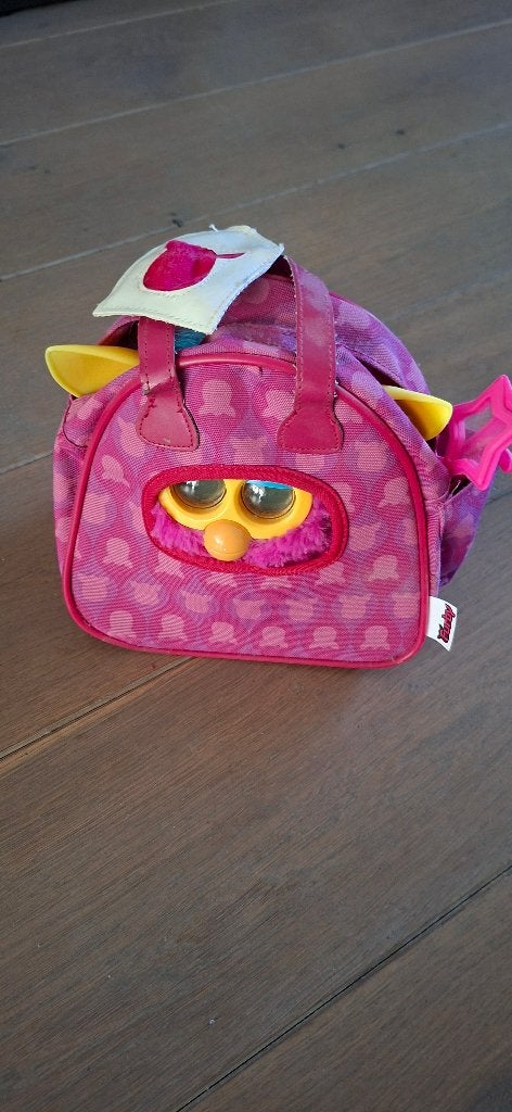 Roze Furby in tasje, Ophalen of Verzenden, Zo goed als nieuw