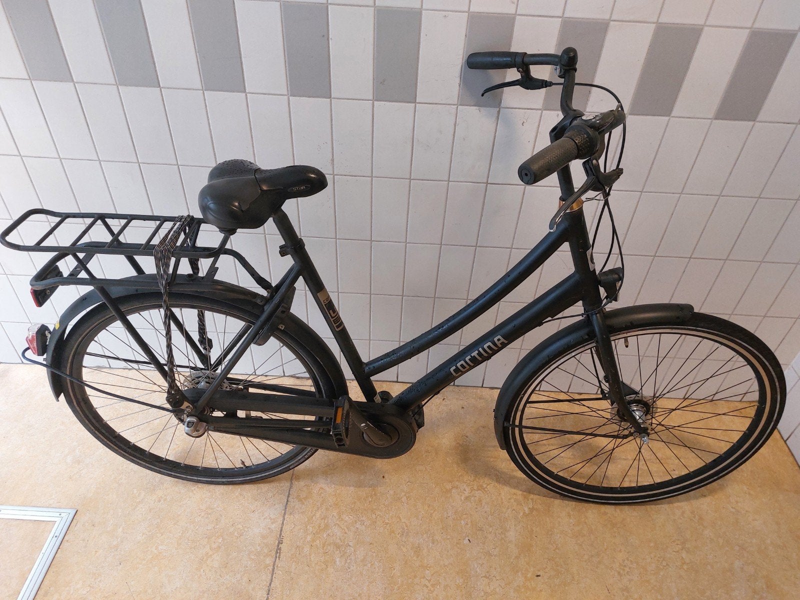 Cortina fiets met handremmen en 3 versnellingen