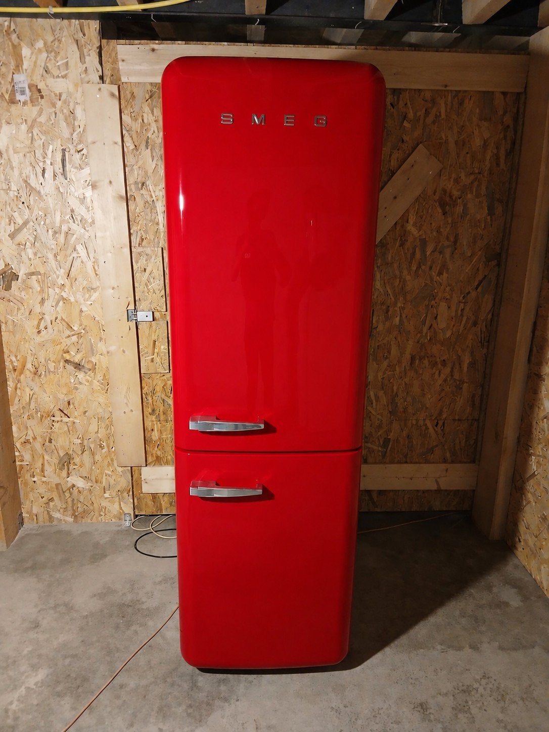 Smeg FAB32RRD3 Koelkast met Vriezer-Rood, Witgoed en Apparatuur, Koelkasten en IJskasten, Ophalen, 200 liter of meer, 60 cm of meer