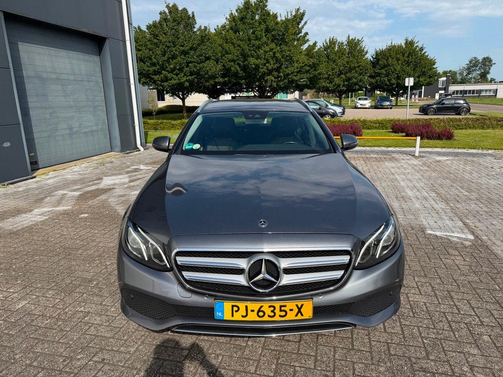 Mercedes-Benz E-klasse Estate 220 d Business Solution 2017 v, Achterwielaandrijving, Gebruikt, Automatische klimaatregeling, Leder en Stof
