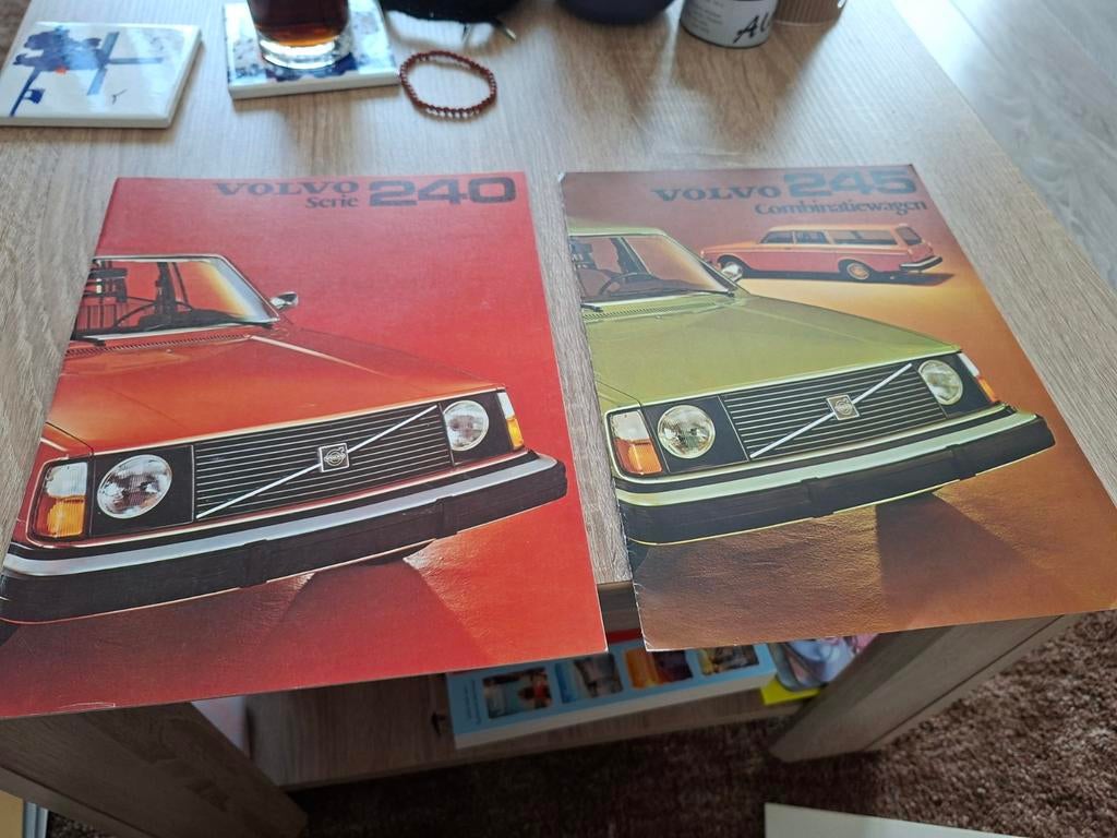 Volvo 240 en 245 1975, Boeken, Auto's | Folders en Tijdschriften, Gelezen, Volvo, Ophalen of Verzenden